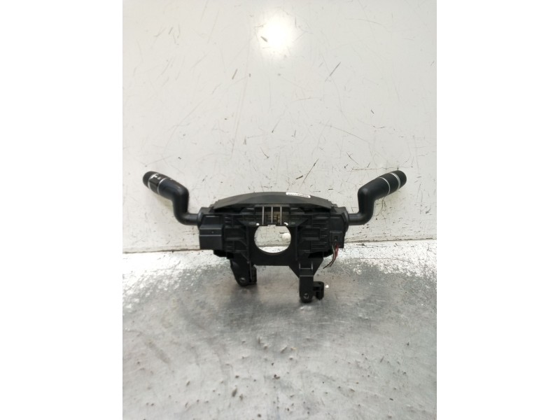 Recambio de mando luces para land rover range rover sport v6 td s referencia OEM IAM CH2213N064BB 111018A 2010
