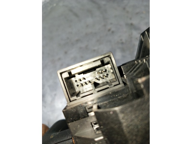 Recambio de mando luces para land rover range rover sport v6 td s referencia OEM IAM CH2213N064BB 111018A 2010