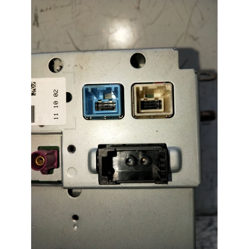 Recambio de pantalla multifuncion para land rover range rover sport v6 td s referencia OEM IAM 7612052049  2010