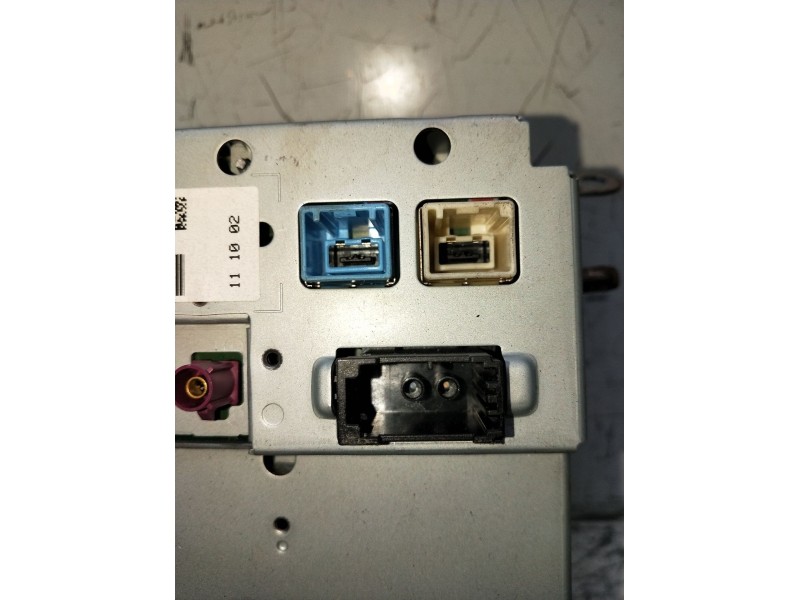 Recambio de pantalla multifuncion para land rover range rover sport v6 td s referencia OEM IAM 7612052049  2010