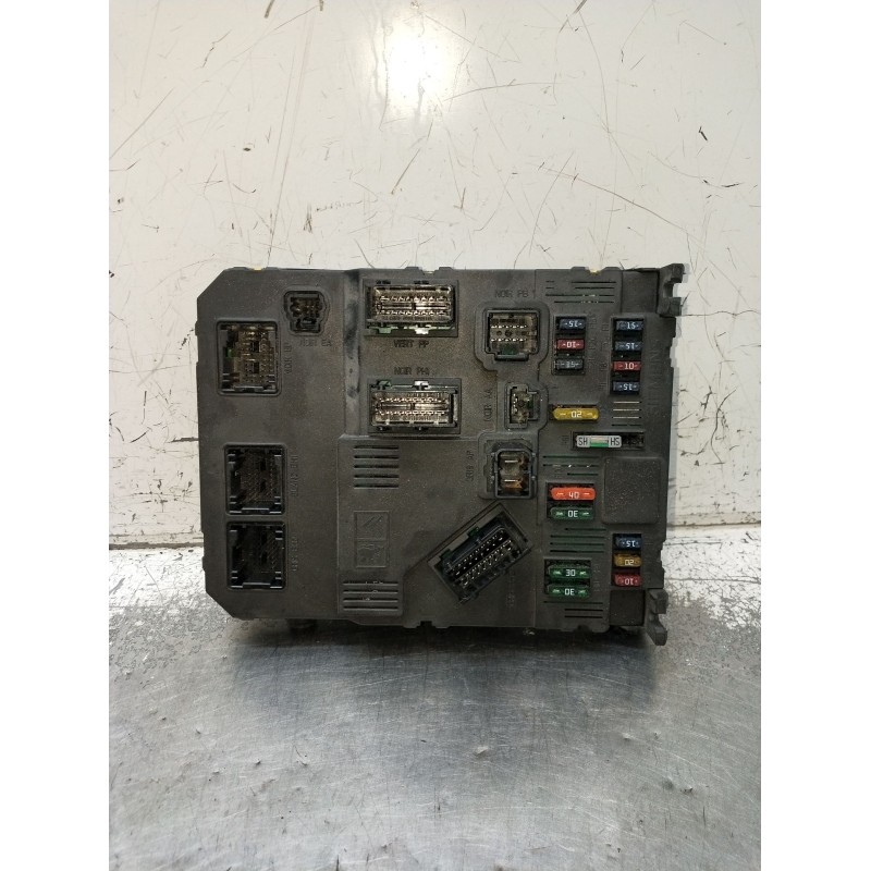 Recambio de caja reles / fusibles para peugeot 206 hatchback (2a/c) 1.4 hdi eco 70 referencia OEM IAM 9652474780 636508644 2003