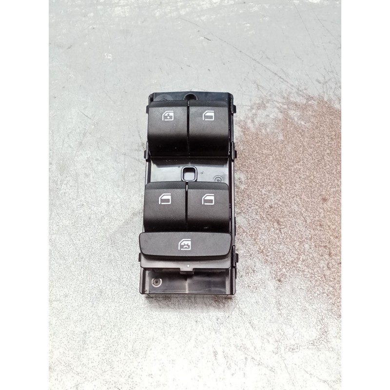 Recambio de mando elevalunas delantero izquierdo para hyundai i20 iii (bc3, bi3) 1.0 t-gdi referencia OEM IAM 93571Q0210 5P. 299