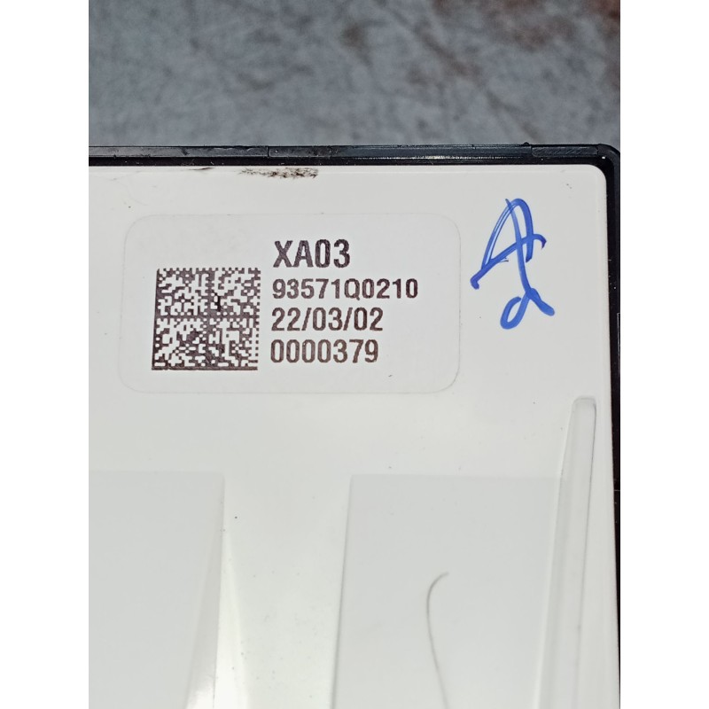 Recambio de mando elevalunas delantero izquierdo para hyundai i20 iii (bc3, bi3) 1.0 t-gdi referencia OEM IAM 93571Q0210 5P. 299