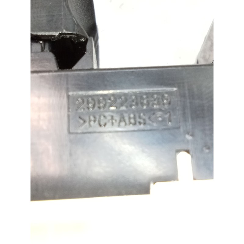 Recambio de mando elevalunas delantero izquierdo para hyundai i20 iii (bc3, bi3) 1.0 t-gdi referencia OEM IAM 93571Q0210 5P. 299