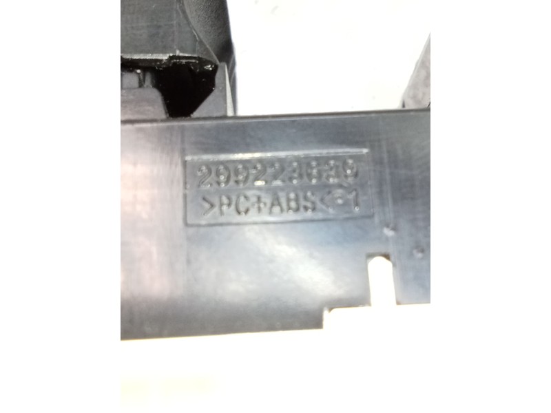 Recambio de mando elevalunas delantero izquierdo para hyundai i20 iii (bc3, bi3) 1.0 t-gdi referencia OEM IAM 93571Q0210 5P. 299