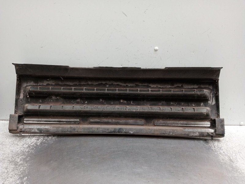 Recambio de rejilla delantera para land rover discovery i (lj) 2.5 tdi 4x4 referencia OEM IAM   1989