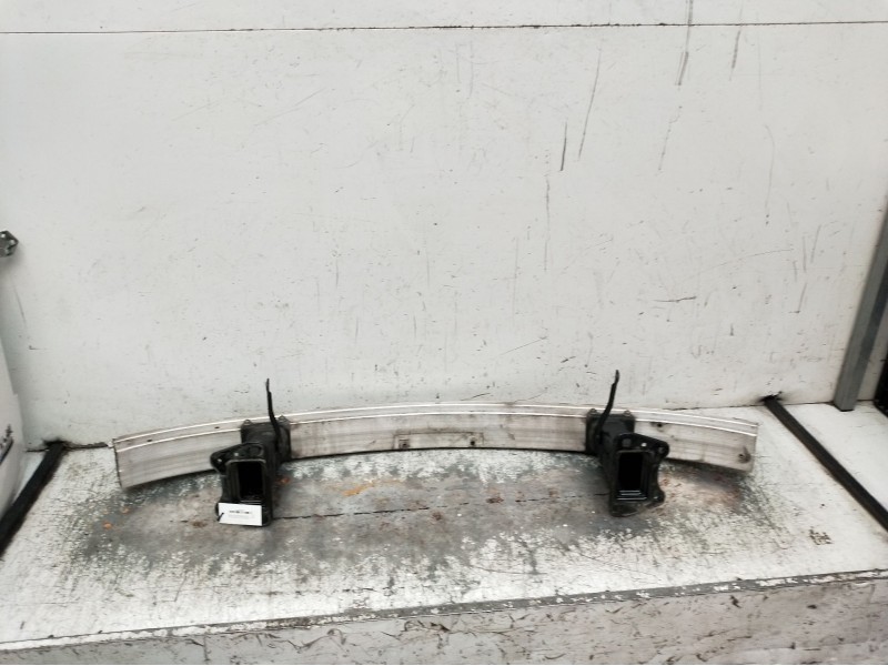 Recambio de refuerzo paragolpes delantero para mercedes-benz clase m (w164) ml 350 4-matic (164.186) referencia OEM IAM   2005