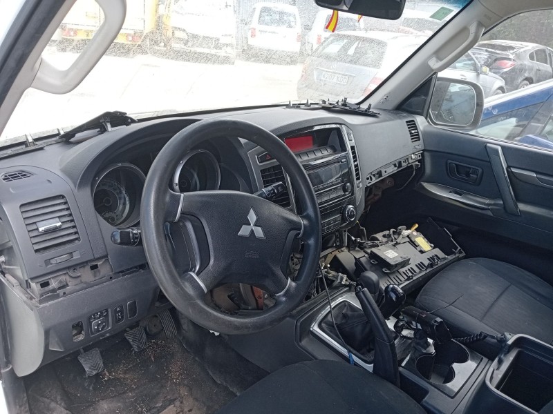 mitsubishi montero iv (v8_w, v9_w) del año 2015