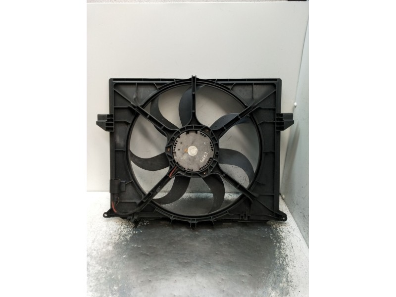 Recambio de electroventilador para mercedes-benz clase m (w164) ml 350 4-matic (164.186) referencia OEM IAM 2326504301 A16450001