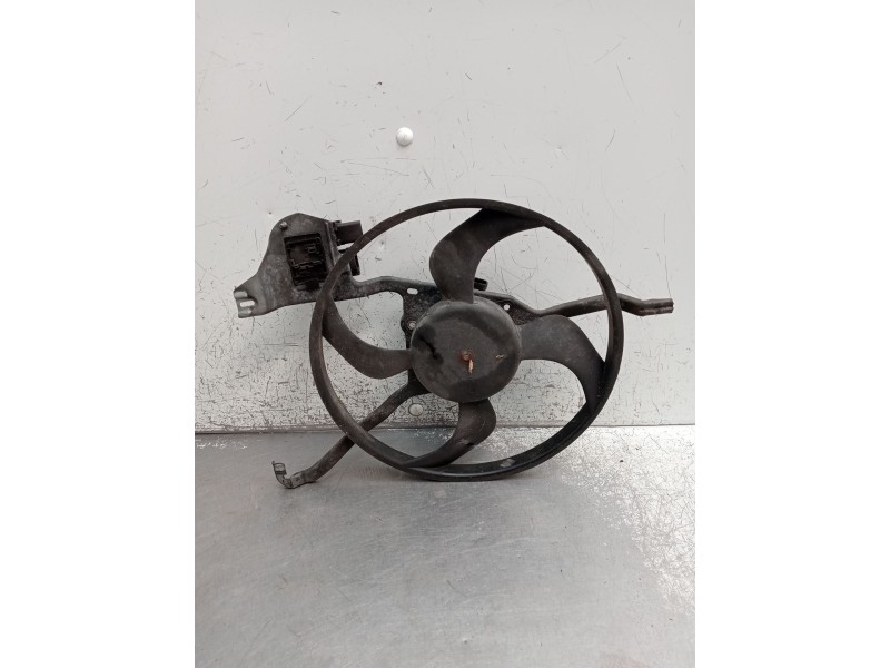 Recambio de electroventilador para citroën c3 i (fc_, fn_) 1.1 i referencia OEM IAM 9653803980 1831956000 2006