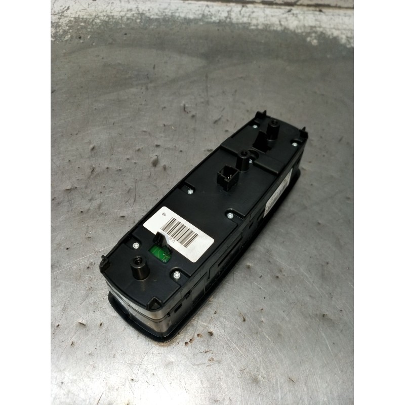 Recambio de mando elevalunas delantero izquierdo para mercedes-benz clase m (w164) ml 350 4-matic (164.186) referencia OEM IAM A