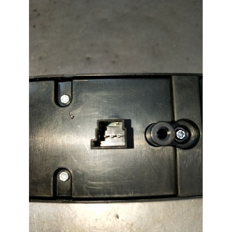 Recambio de mando elevalunas delantero izquierdo para mercedes-benz clase m (w164) ml 350 4-matic (164.186) referencia OEM IAM A