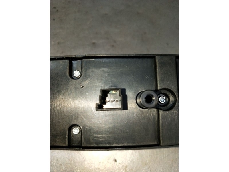 Recambio de mando elevalunas delantero izquierdo para mercedes-benz clase m (w164) ml 350 4-matic (164.186) referencia OEM IAM A