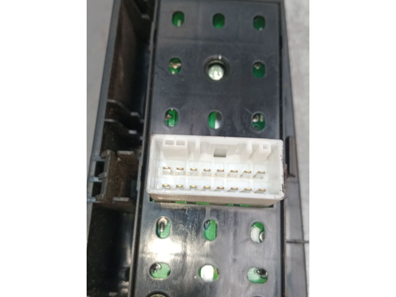 Recambio de mando elevalunas delantero izquierdo para kia sorento i (jc) 2.5 crdi referencia OEM IAM  5P 2006
