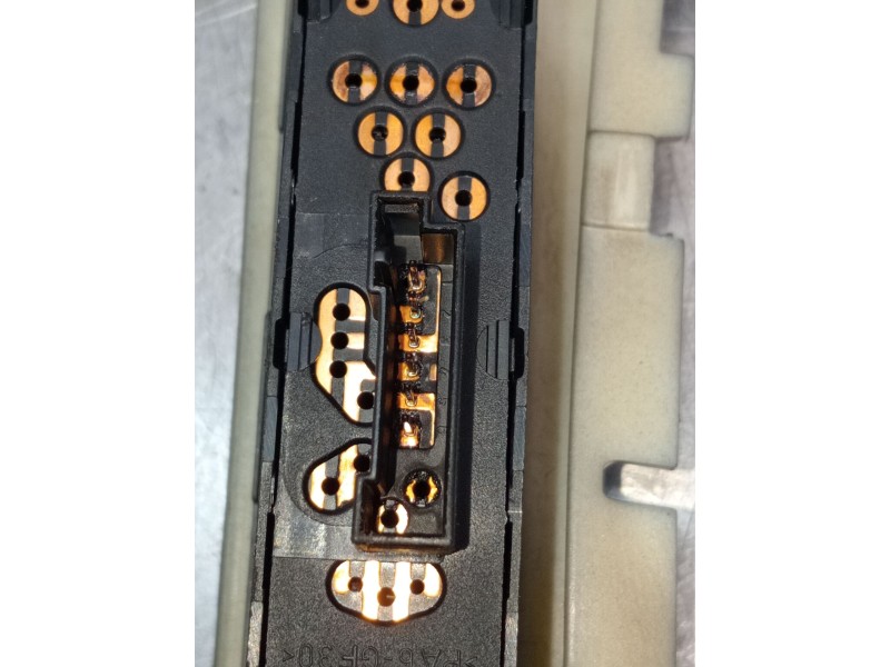 Recambio de mando elevalunas delantero izquierdo para bmw 3 (e46) 320 d referencia OEM IAM   