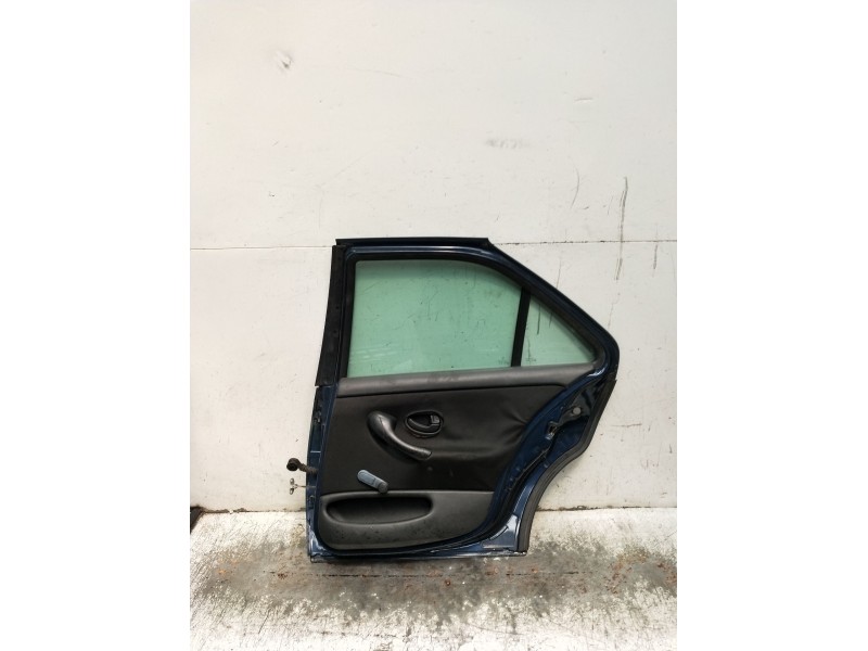 Recambio de puerta trasera derecha para peugeot 406 (8b) 1.8 16v referencia OEM IAM  4P 1999