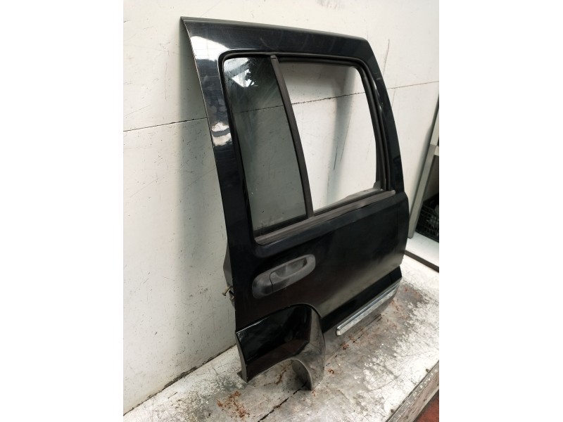 Recambio de puerta trasera derecha para jeep cherokee (kj) 2.8 crd 4x4 referencia OEM IAM  5P 2001