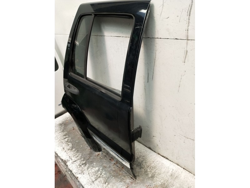 Recambio de puerta trasera derecha para jeep cherokee (kj) 2.8 crd 4x4 referencia OEM IAM  5P 2001