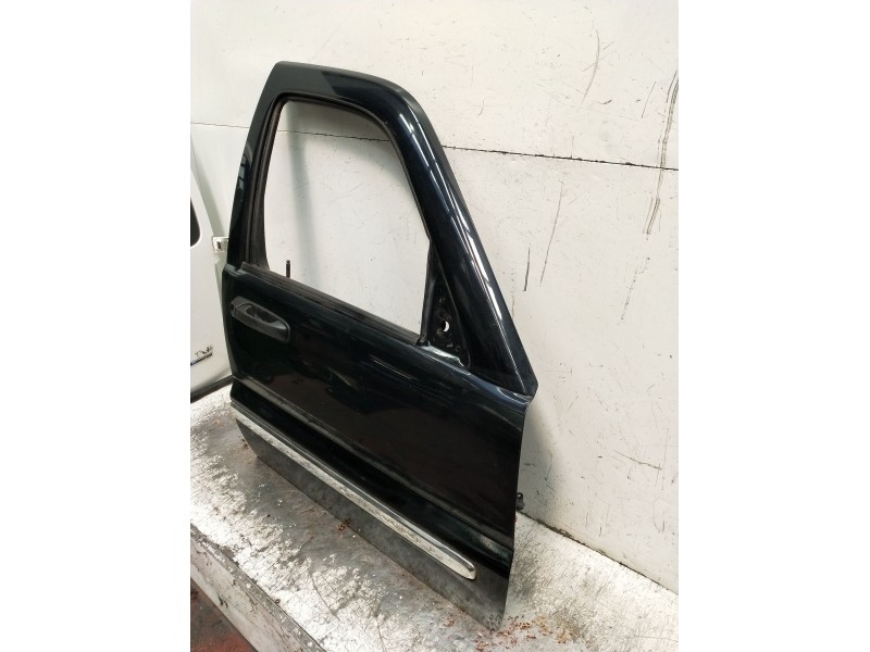 Recambio de puerta delantera derecha para jeep cherokee (kj) 2.8 crd 4x4 referencia OEM IAM  5P 2001