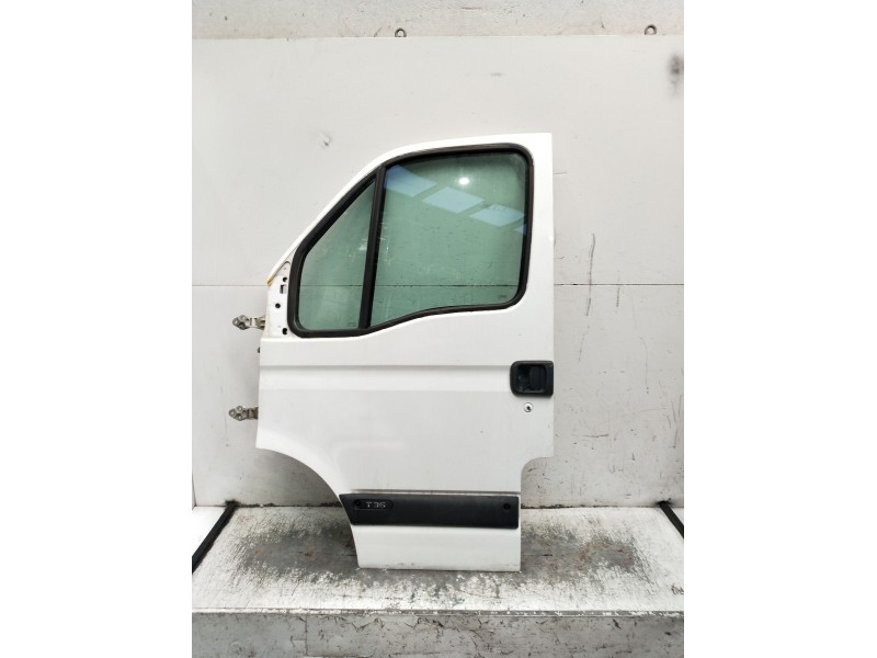 Recambio de puerta delantera izquierda para renault master ii furgoneta (fd) 2.8 dti referencia OEM IAM  5P 1998