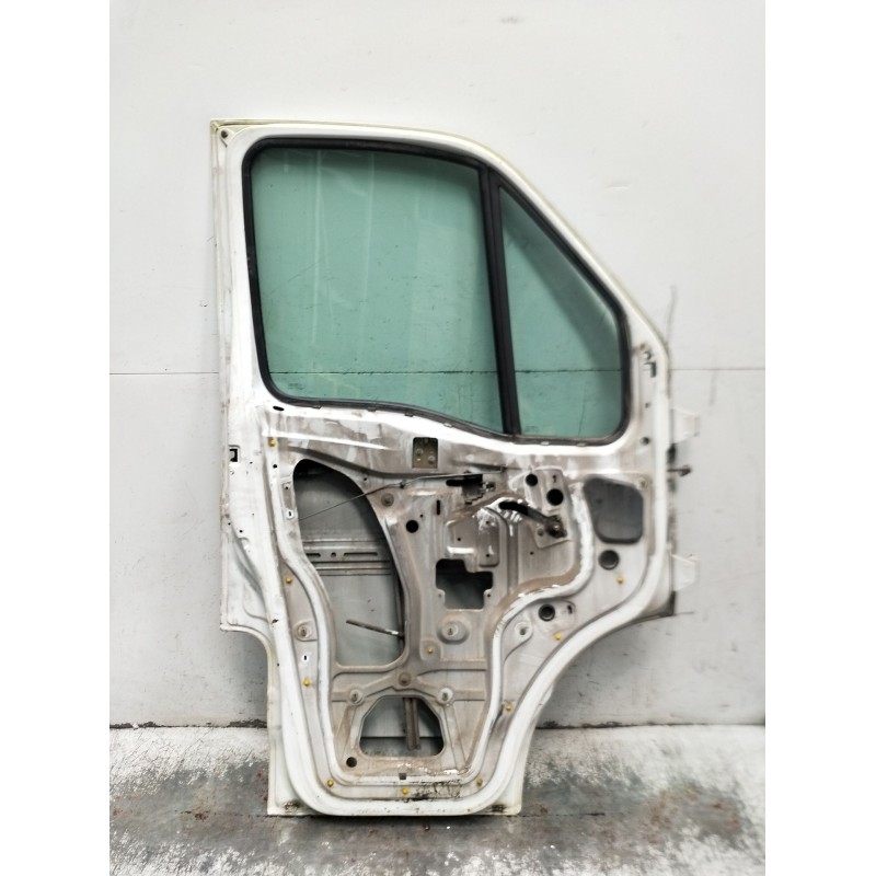 Recambio de puerta delantera izquierda para renault master ii furgoneta (fd) 2.8 dti referencia OEM IAM  5P 1998