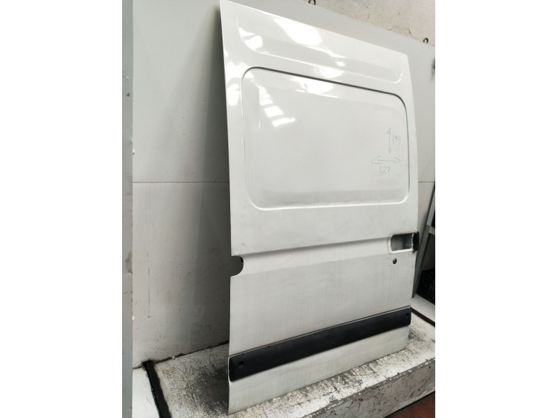 Recambio de puerta lateral corredera derecha para renault master ii furgoneta (fd) 2.8 dti referencia OEM IAM  5P 1998