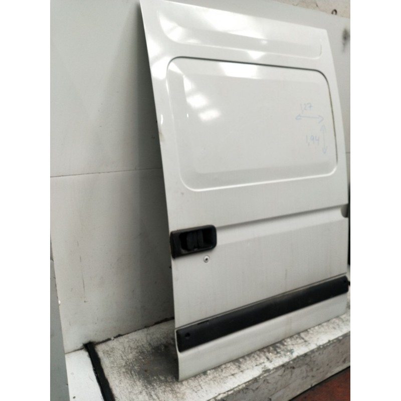 Recambio de puerta lateral corredera izquierda para renault master ii furgoneta (fd) 2.8 dti referencia OEM IAM  5P 1998