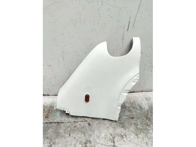 Recambio de aleta delantera derecha para renault master ii furgoneta (fd) 2.8 dti referencia OEM IAM   1998