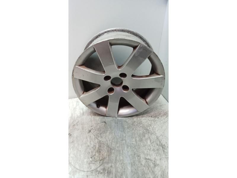 Recambio de juego llantas para peugeot 308 referencia OEM IAM 7J16 ch432 9680729880