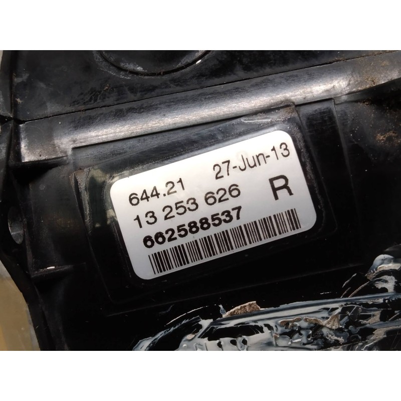 Recambio de faro antiniebla derecho para opel corsa d expression referencia OEM IAM 13253626 662588537 