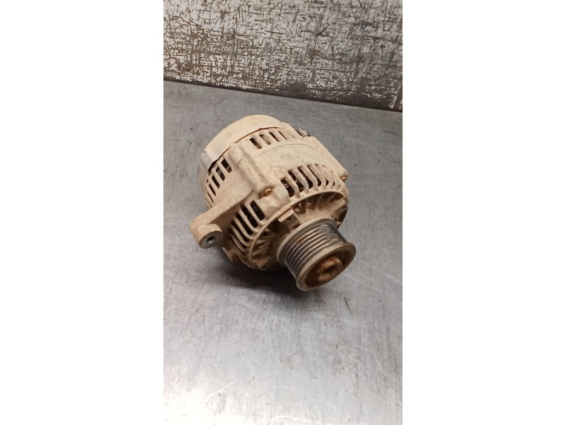 Recambio de alternador para toyota hilux vii pick-up (_n1_, _n2_, _n3_) 2.5 d-4d 4wd (kun25_) referencia OEM IAM 446961  06