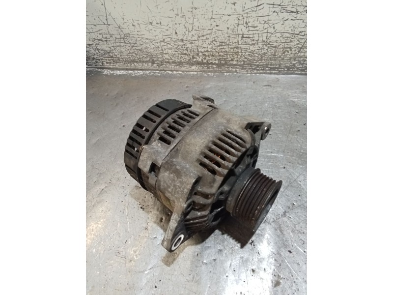 Recambio de alternador para renault master ii furgoneta (fd) 2.8 dti referencia OEM IAM   