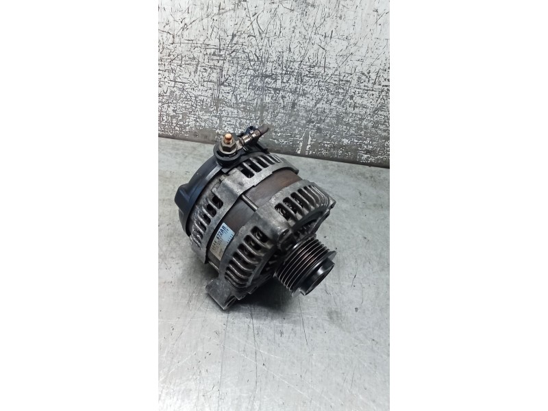 Recambio de alternador para jeep cherokee (kj) 2.8 crd 4x4 referencia OEM IAM 56044672AB 1042104241 01