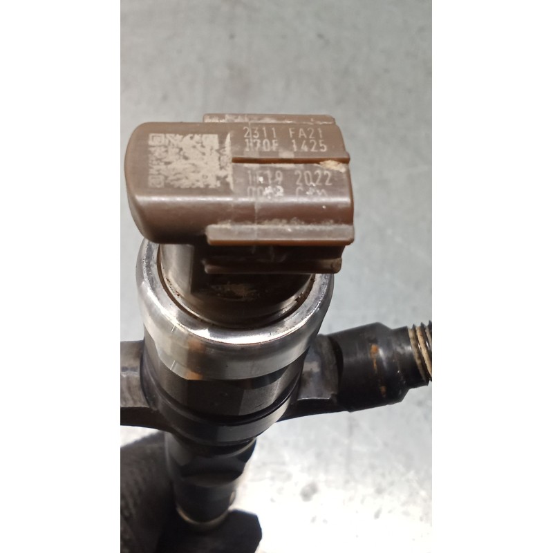 Recambio de inyector para toyota hilux vii pick-up (_n1_, _n2_, _n3_) 2.5 d-4d 4wd (kun25_) referencia OEM IAM 2367030310  DENSO