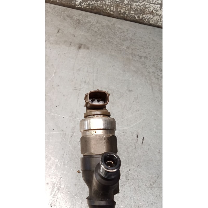 Recambio de inyector para toyota hilux vii pick-up (_n1_, _n2_, _n3_) 2.5 d-4d 4wd (kun25_) referencia OEM IAM 2367030310  DENSO