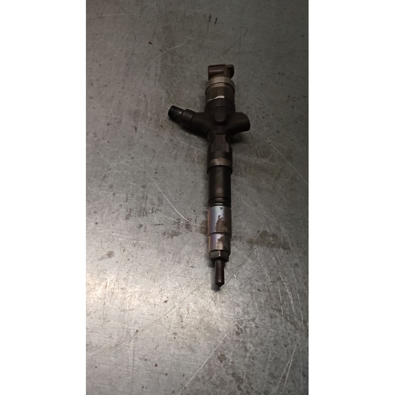 Recambio de inyector para toyota hilux vii pick-up (_n1_, _n2_, _n3_) 2.5 d-4d 4wd (kun25_) referencia OEM IAM 2367030310  DENSO
