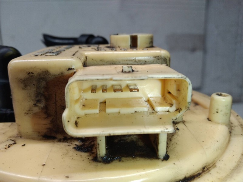 Recambio de bomba combustible para opel corsa d expression referencia OEM IAM A2C53245174 13252213 