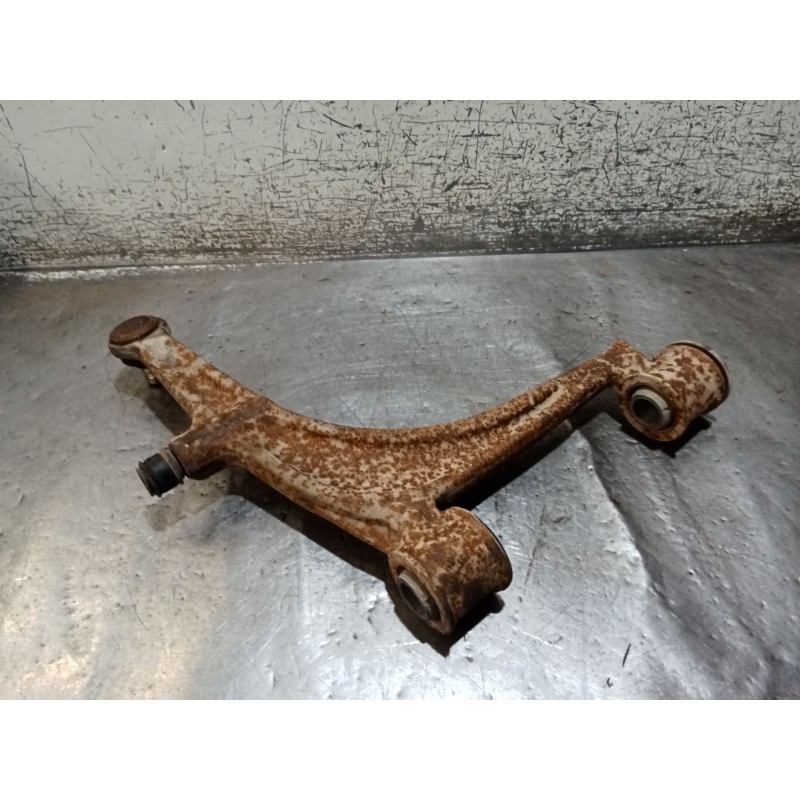 Recambio de brazo suspension inferior delantero izquierdo para renault master ii furgoneta (fd) 2.8 dti referencia OEM IAM   98
