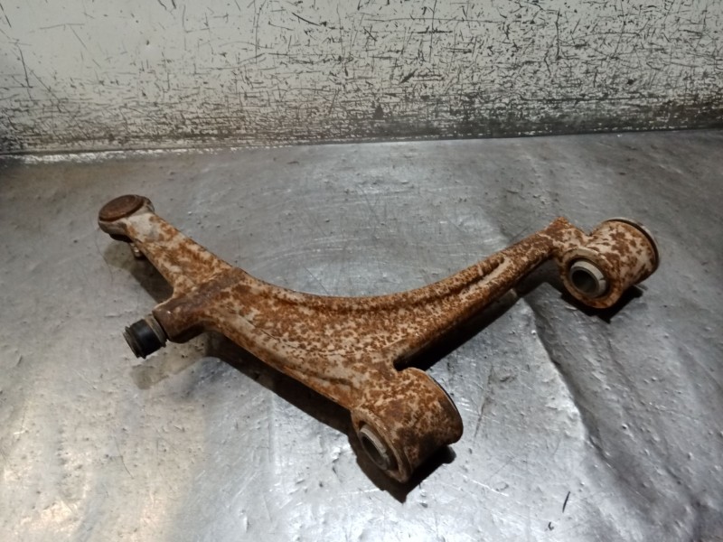 Recambio de brazo suspension inferior delantero izquierdo para renault master ii furgoneta (fd) 2.8 dti referencia OEM IAM   98