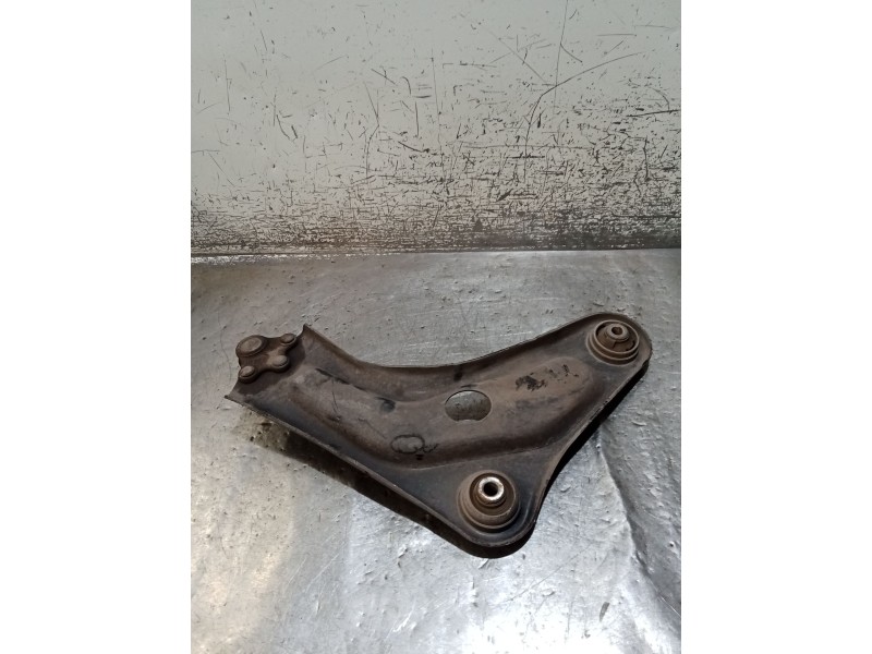 Recambio de brazo suspension inferior delantero izquierdo para citroën c3 aircross i (2r_, 2c_) 1.5 bluehdi 100 (2cyhyj) referen