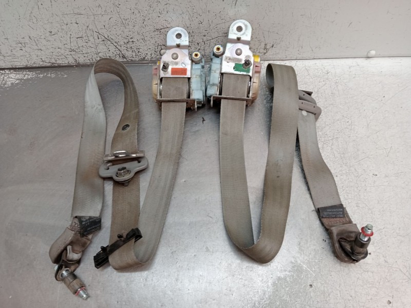 Recambio de juego cinturones delantero para kia sorento i (jc) 2.5 crdi referencia OEM IAM  5P 2006