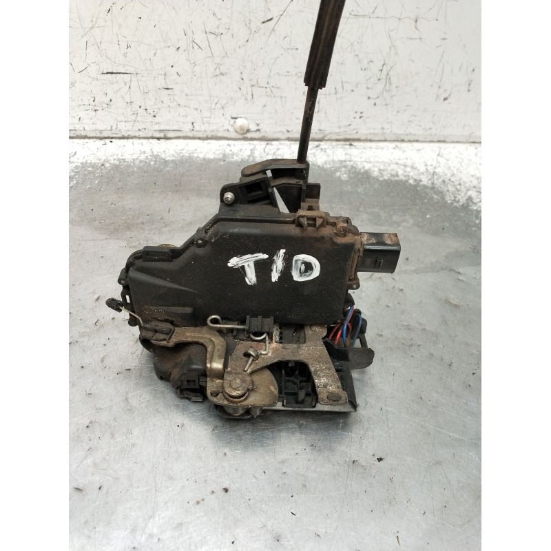 Recambio de motor cierre centralizado trasero derecho para volkswagen golf iv (1j1) 1.9 tdi referencia OEM IAM  5P 1998