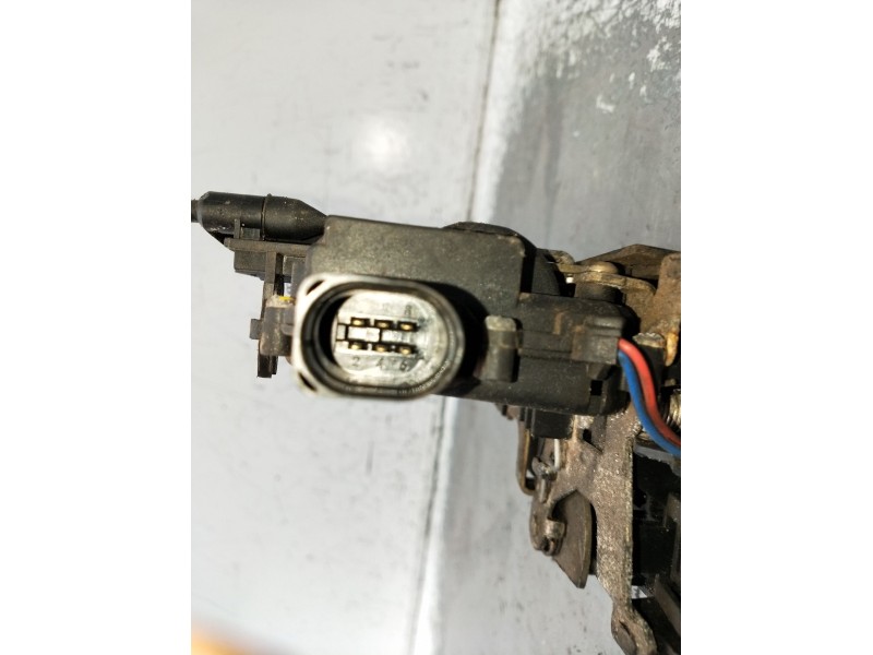 Recambio de motor cierre centralizado trasero derecho para volkswagen golf iv (1j1) 1.9 tdi referencia OEM IAM  5P 1998