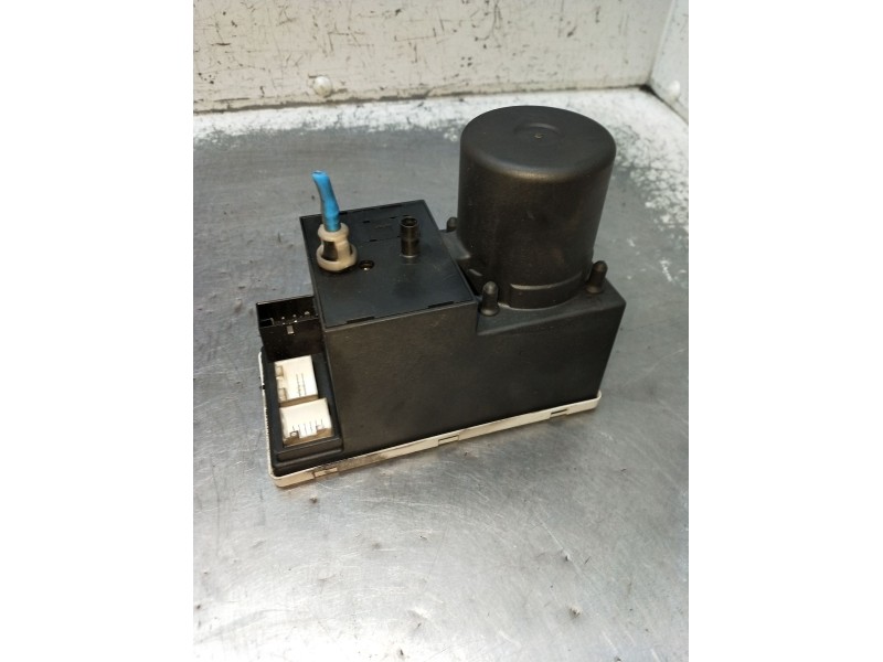 Recambio de compresor cierre centralizado para audi a3 (8l1) 1.9 tdi referencia OEM IAM 8L0862257L  1996