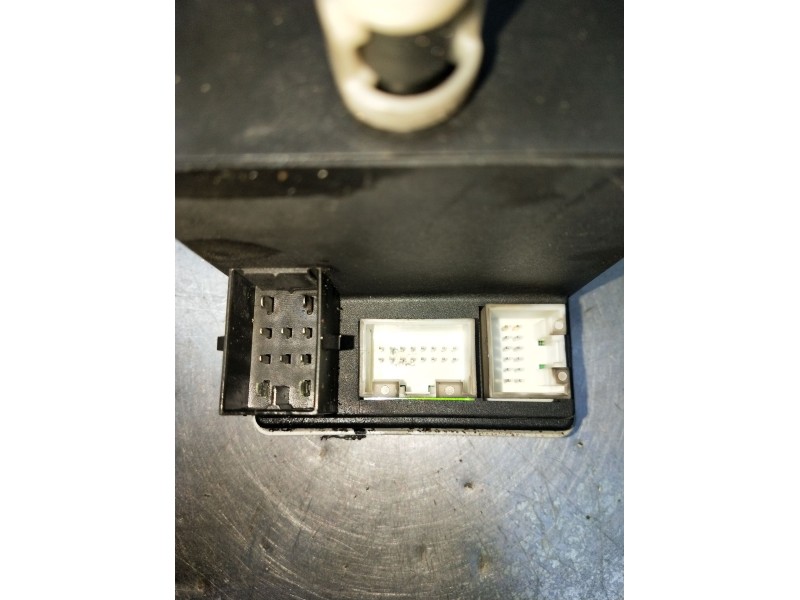Recambio de compresor cierre centralizado para audi a3 (8l1) 1.9 tdi referencia OEM IAM 8L0862257L  1996