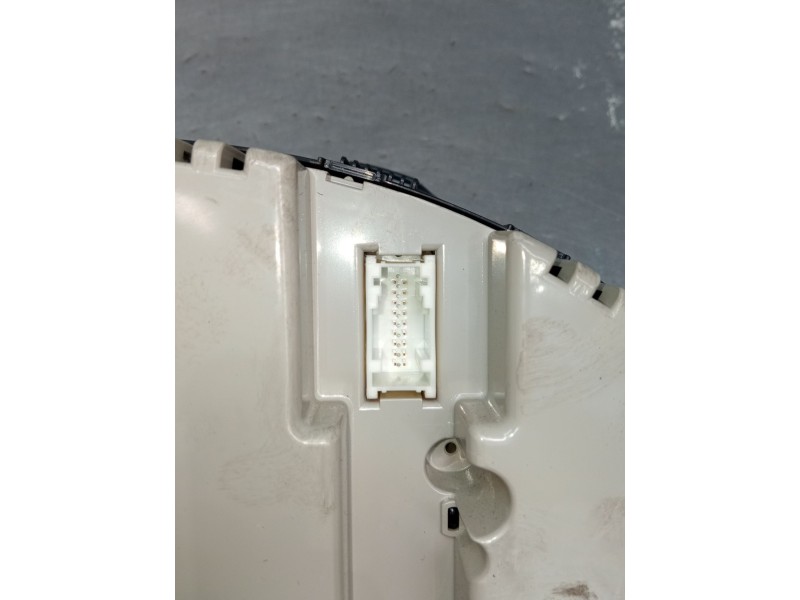 Recambio de cuadro instrumentos para bmw 3 (e46) 320 d referencia OEM IAM 0263639214 6940882 2001