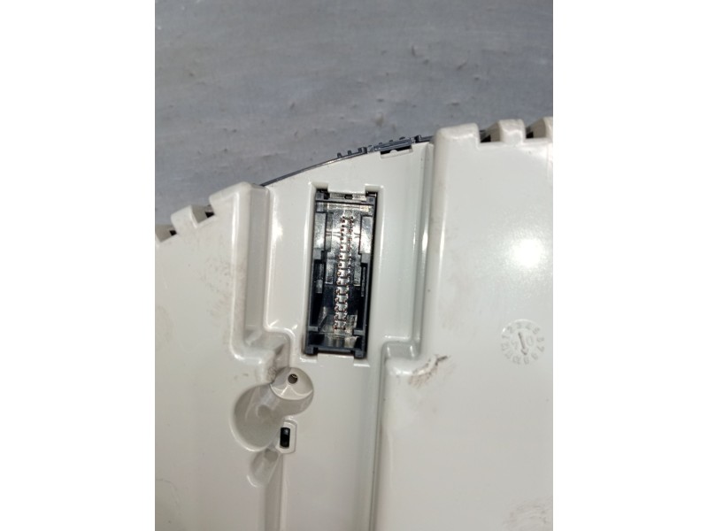 Recambio de cuadro instrumentos para bmw 3 (e46) 320 d referencia OEM IAM 0263639214 6940882 2001
