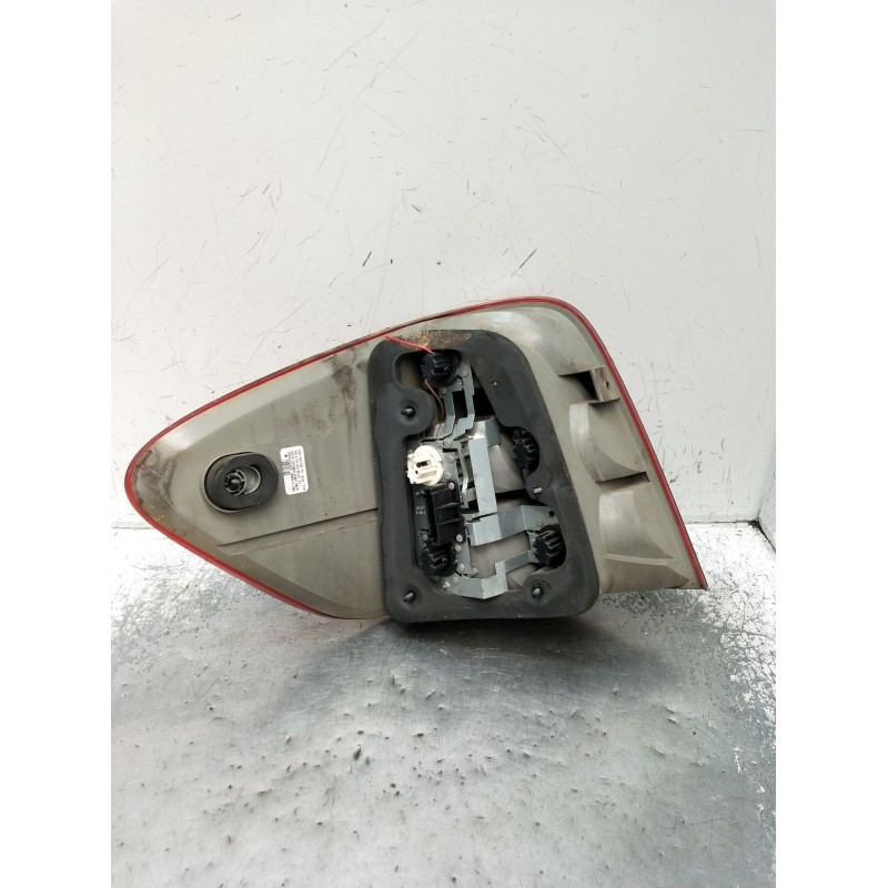 Recambio de piloto trasero derecho para mercedes-benz clase m (w164) ml 350 4-matic (164.186) referencia OEM IAM A1648202064Q1 4