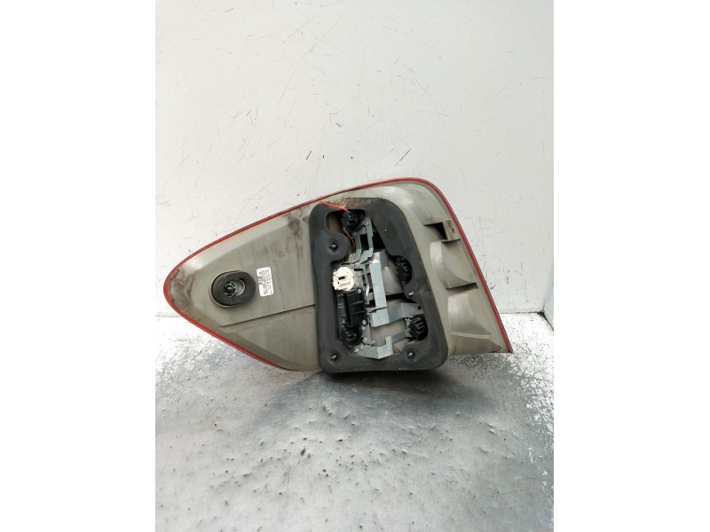 Recambio de piloto trasero derecho para mercedes-benz clase m (w164) ml 350 4-matic (164.186) referencia OEM IAM A1648202064Q1 4