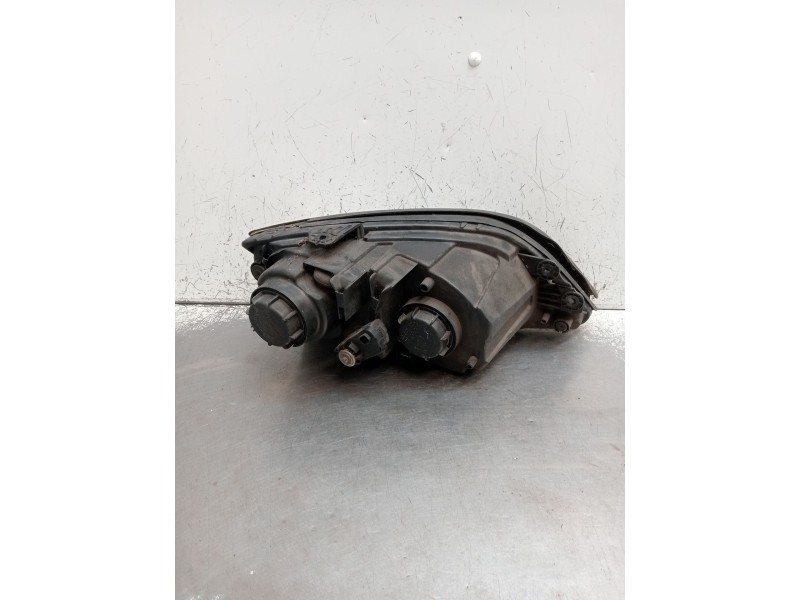 Recambio de faro izquierdo para kia sorento i (jc) 2.5 crdi referencia OEM IAM 921013E5XX  2006